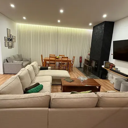 House With Heated Pool And Jacuzzi By The Beach *